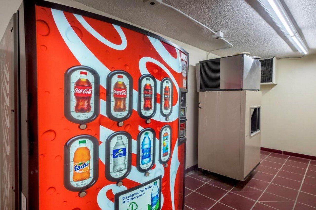 Red Roof Inn & Suites Wytheville Dış mekan fotoğraf