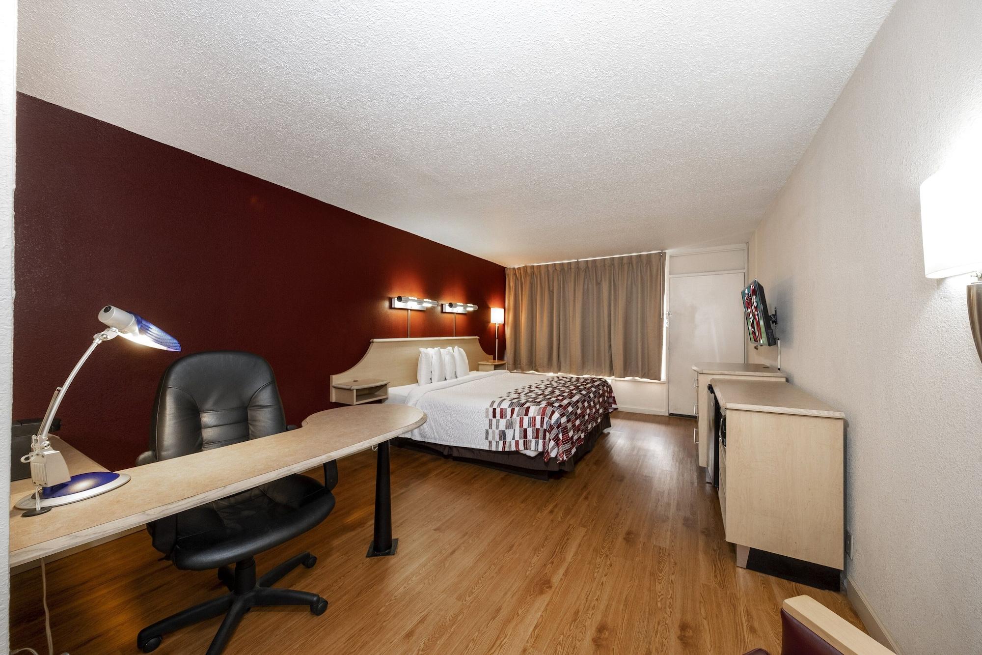 Red Roof Inn & Suites Wytheville Dış mekan fotoğraf