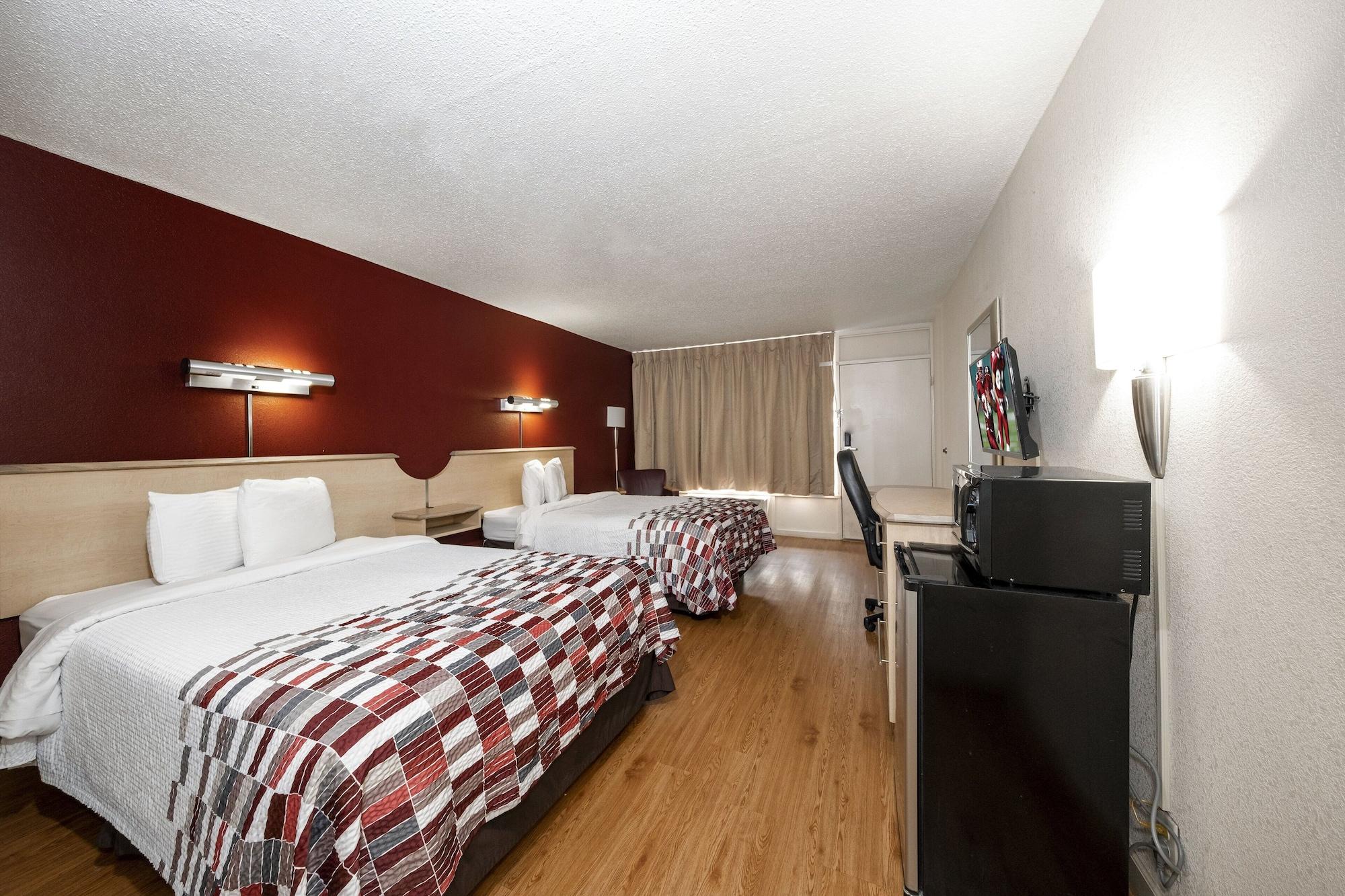 Red Roof Inn & Suites Wytheville Dış mekan fotoğraf