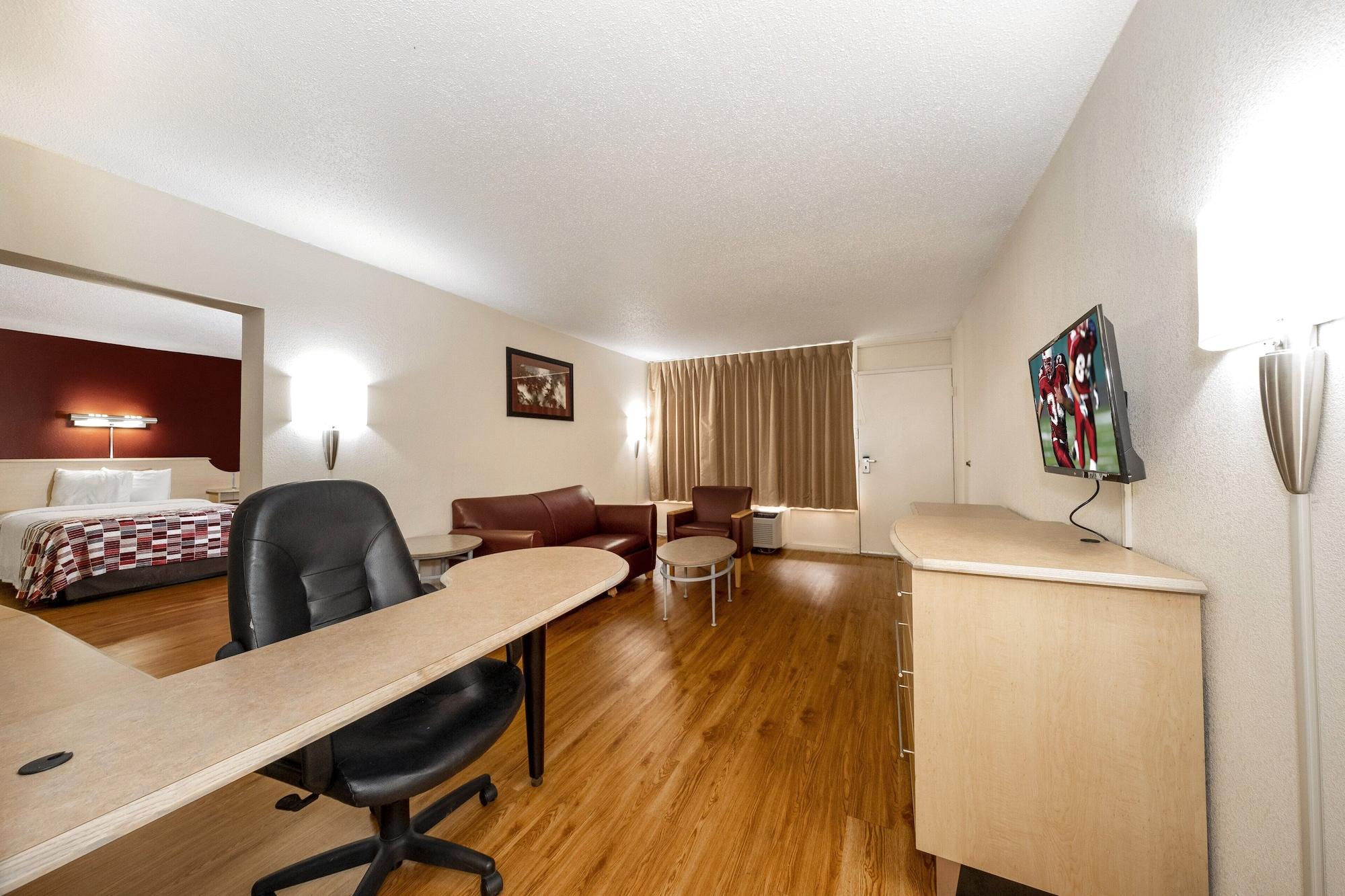 Red Roof Inn & Suites Wytheville Dış mekan fotoğraf