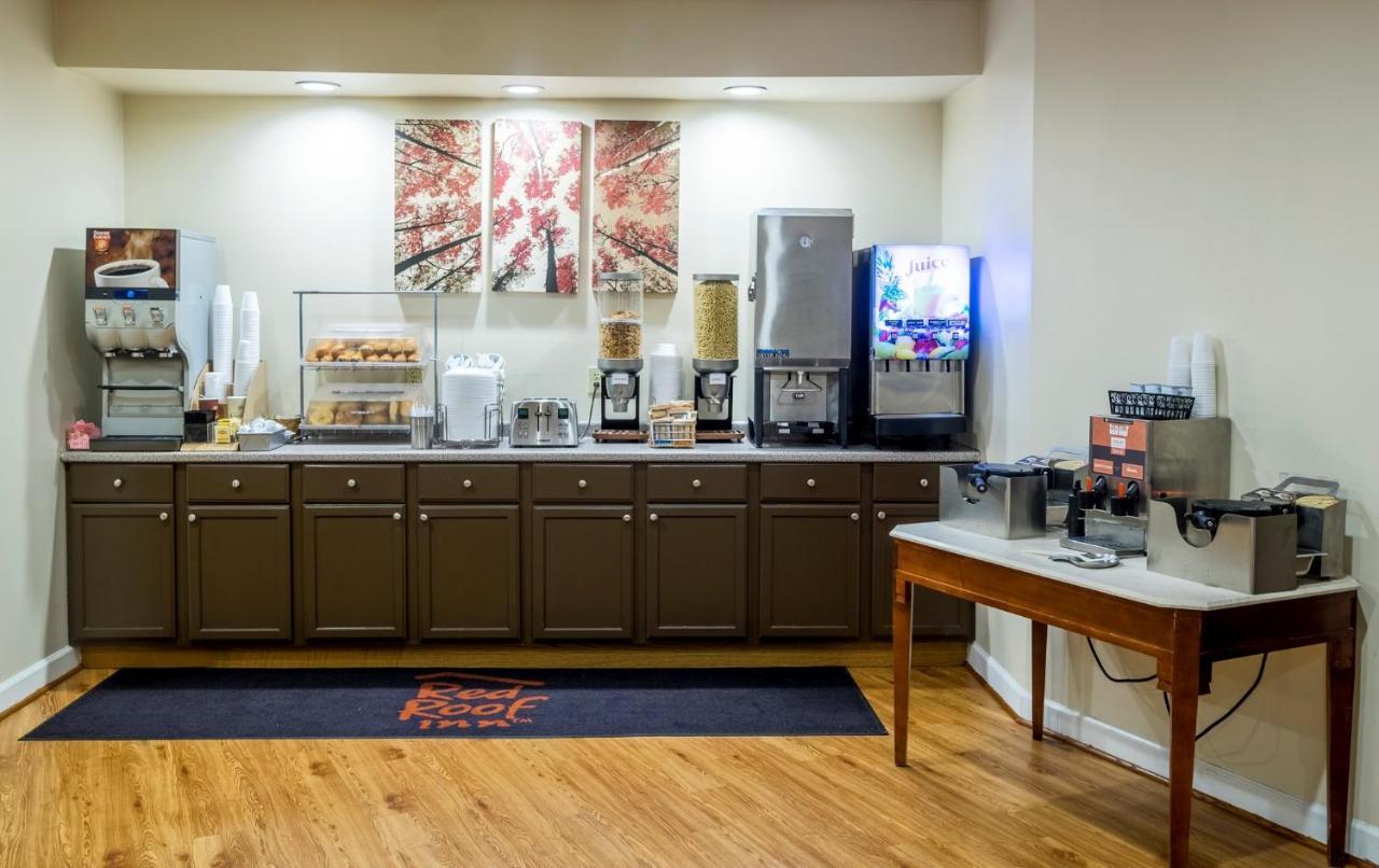 Red Roof Inn & Suites Wytheville Dış mekan fotoğraf