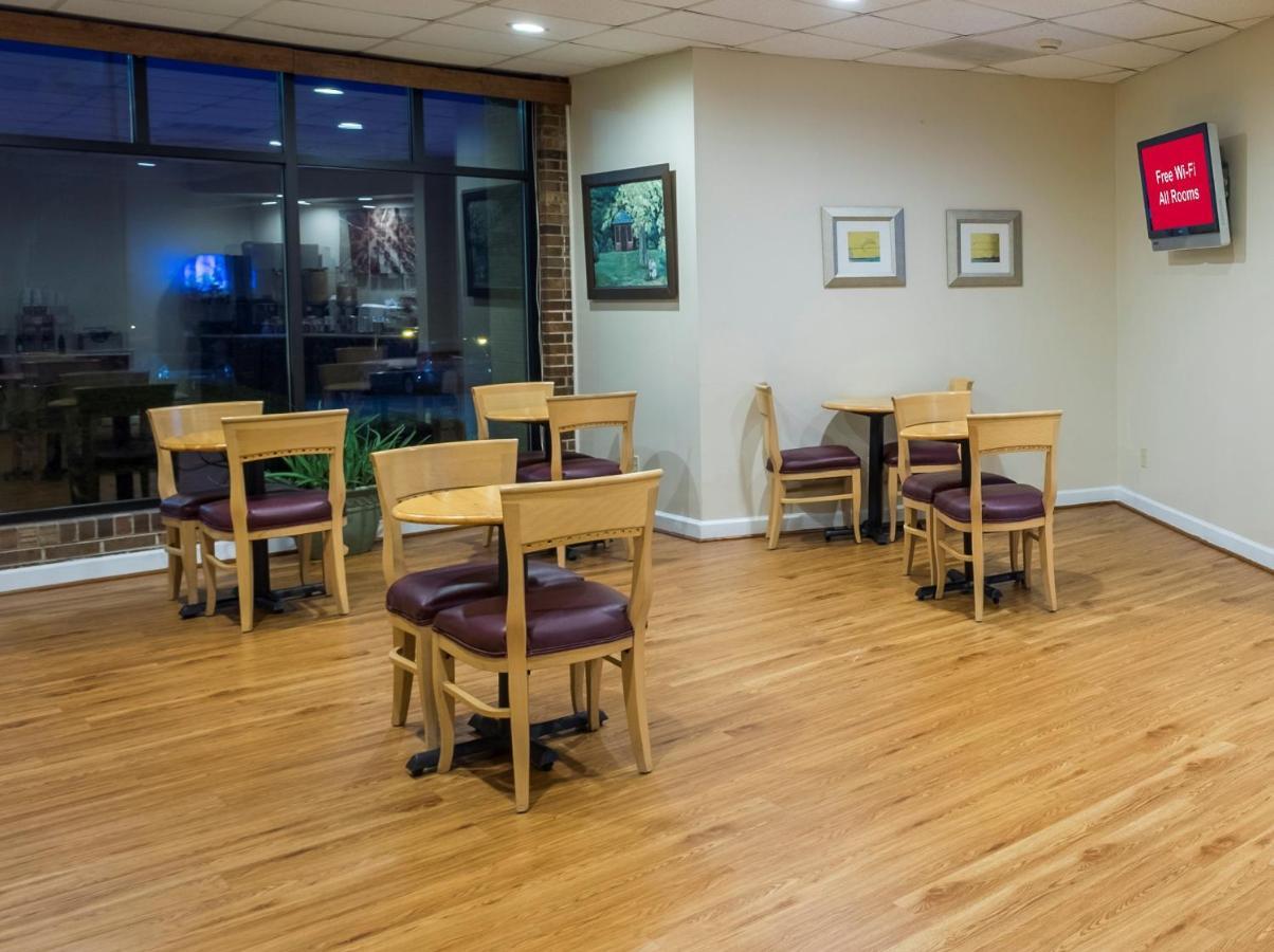 Red Roof Inn & Suites Wytheville Dış mekan fotoğraf