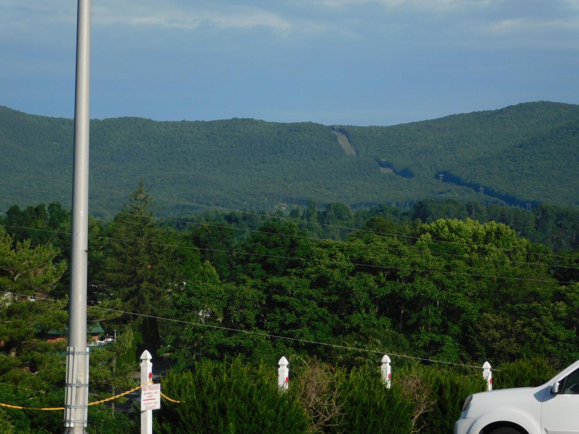 Red Roof Inn & Suites Wytheville Dış mekan fotoğraf