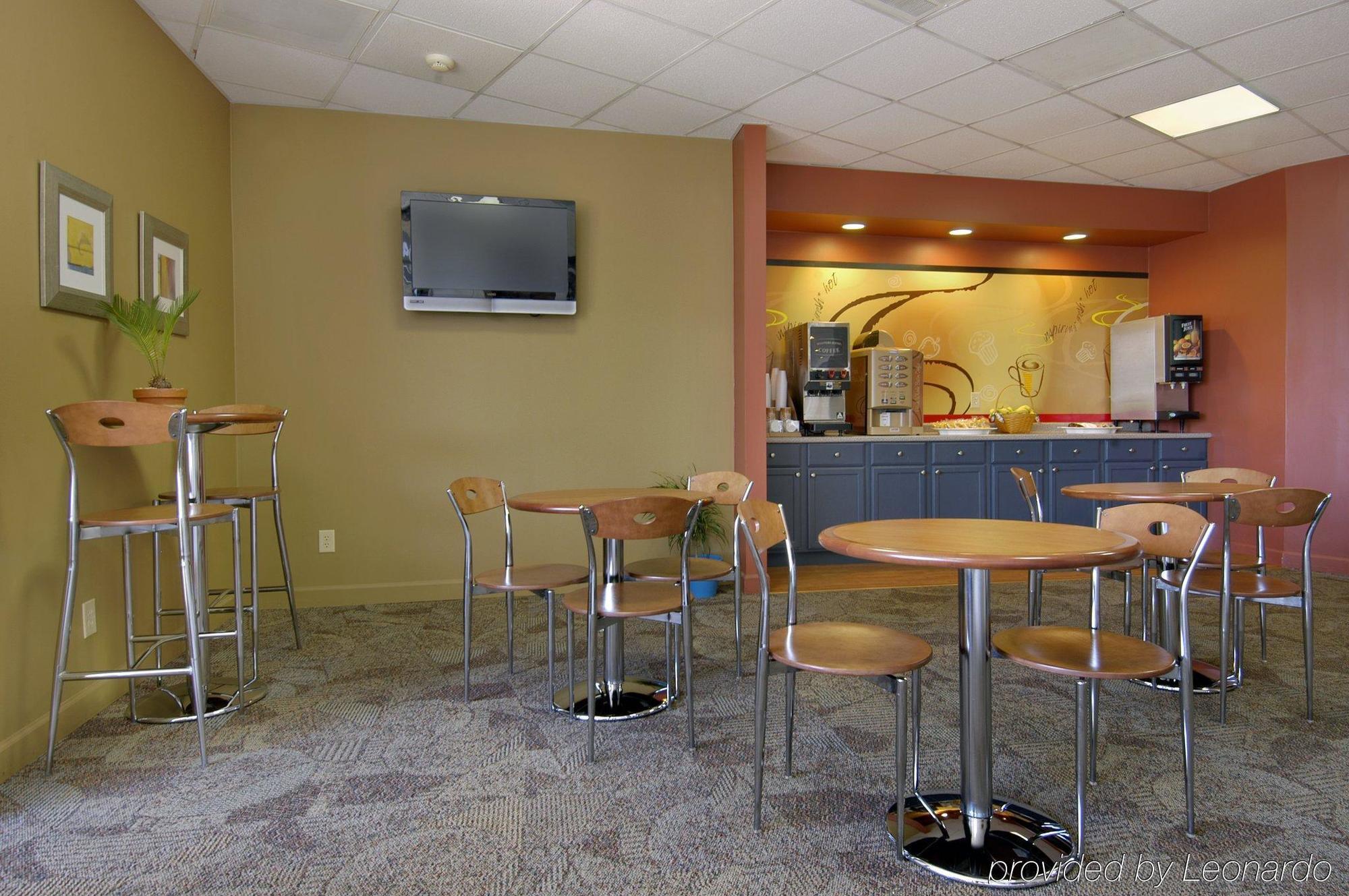 Red Roof Inn & Suites Wytheville Restoran fotoğraf